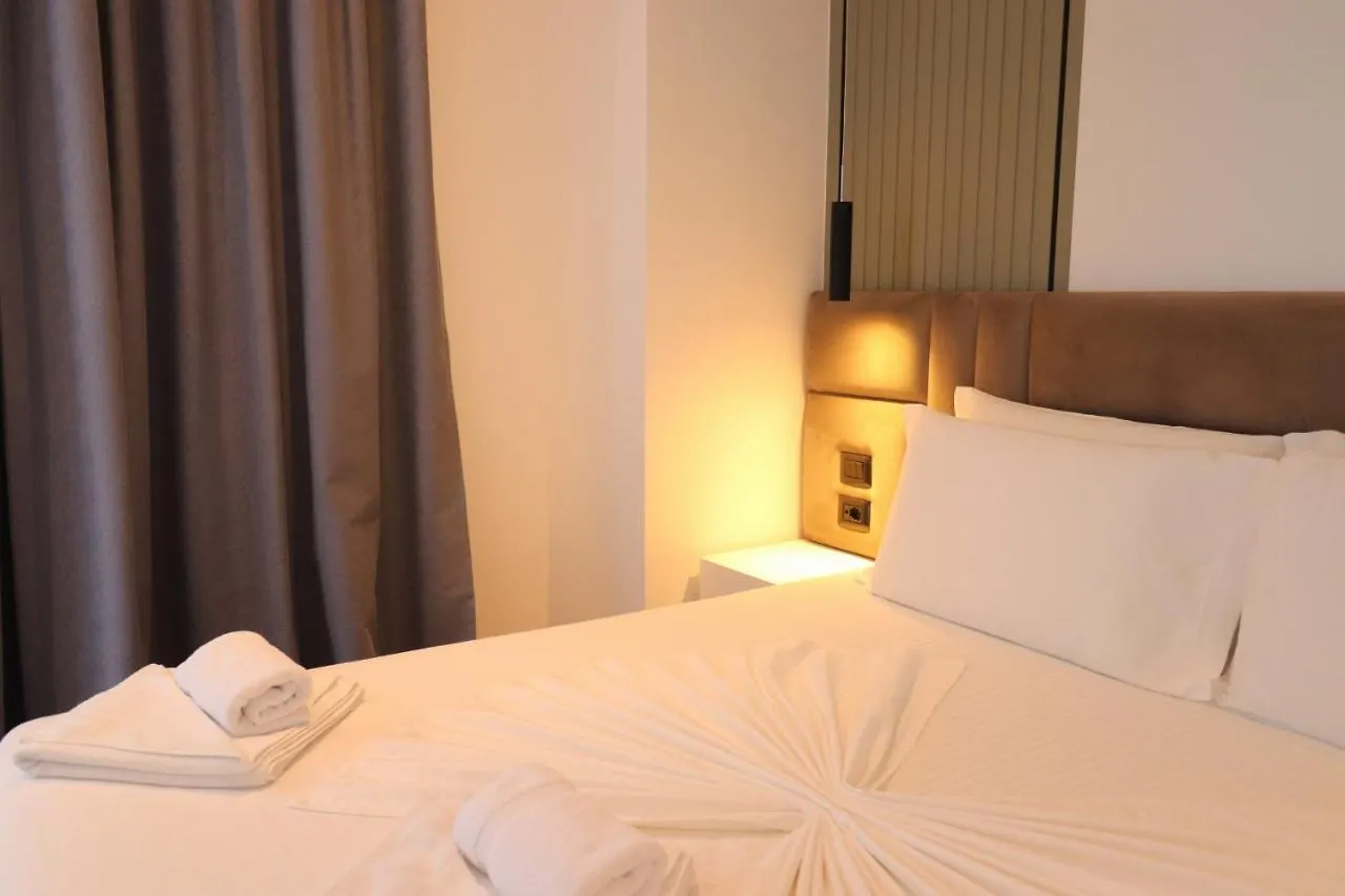 Admiro Hotel Ksamil 4*,