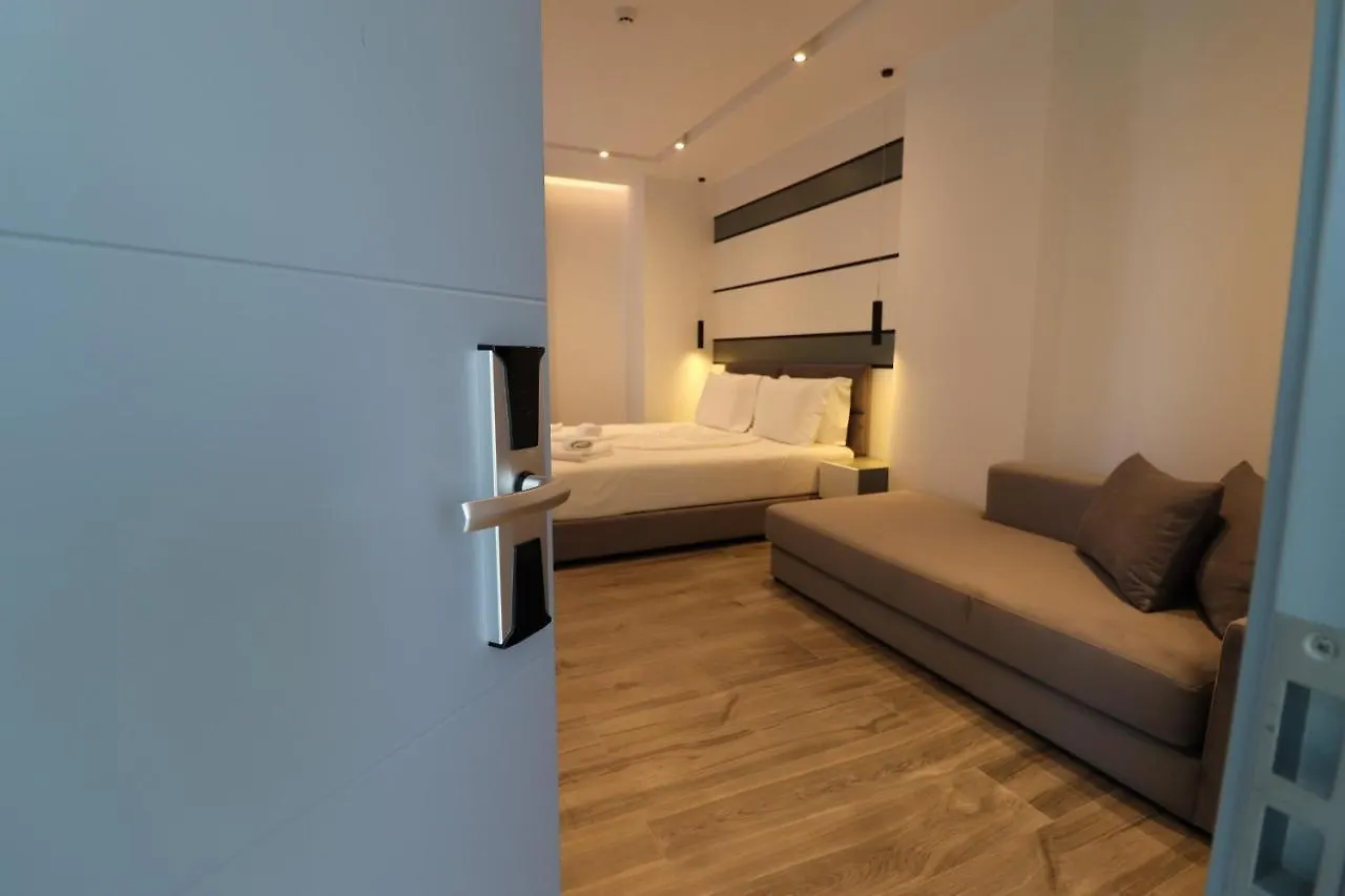 Admiro Hotel Ksamil 4*,